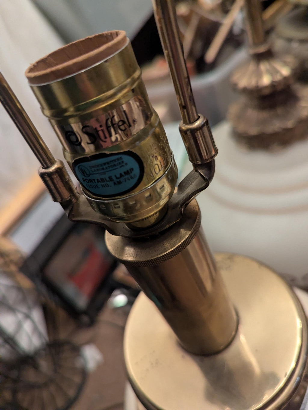 Cream Ceramic & Brass Vintage Table Lamp - The Relic Detail