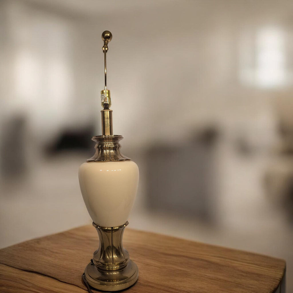 Cream Ceramic & Brass Vintage Table Lamp - The Relic Detail