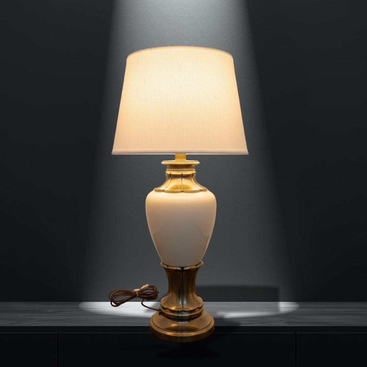 Cream Ceramic & Brass Vintage Table Lamp - The Relic Detail