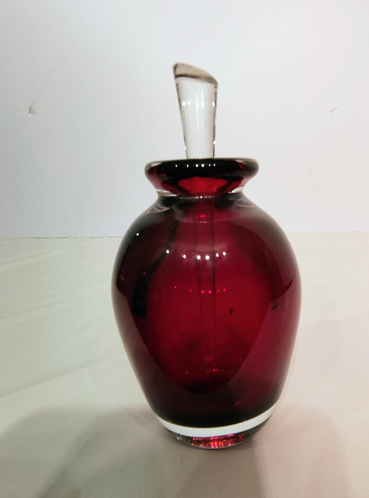 Dark Ruby Hand Blown Glass Perfume Bottle | Italian Vintage - The Relic Detail