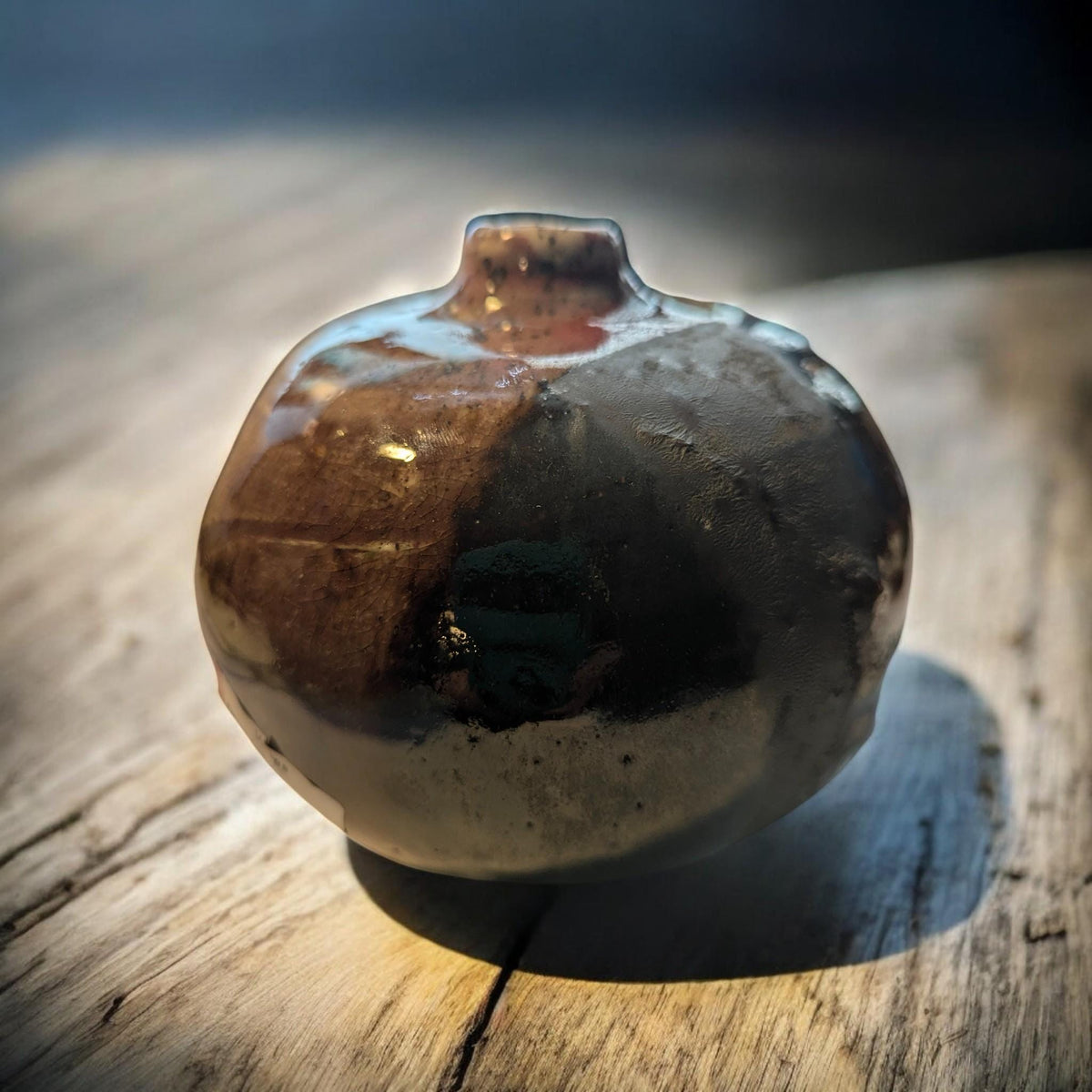 Japanese Ceramic Vase Minimalist Brown Glaze Handmade Artisanal Pottery Home Decor Zen Design - The Relic Detail