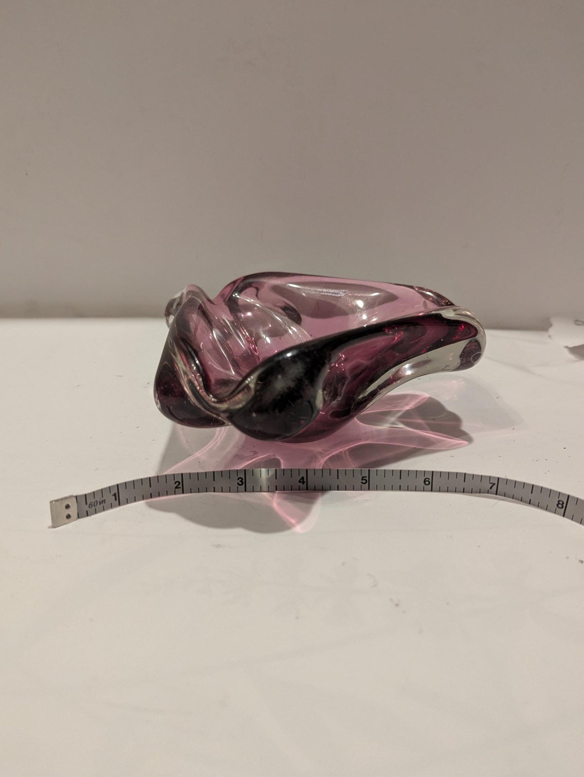 Lavender Murano Bowl Mid-Century Vintage Purple Art Glass Collection Piece from Italy - The Relic Detail