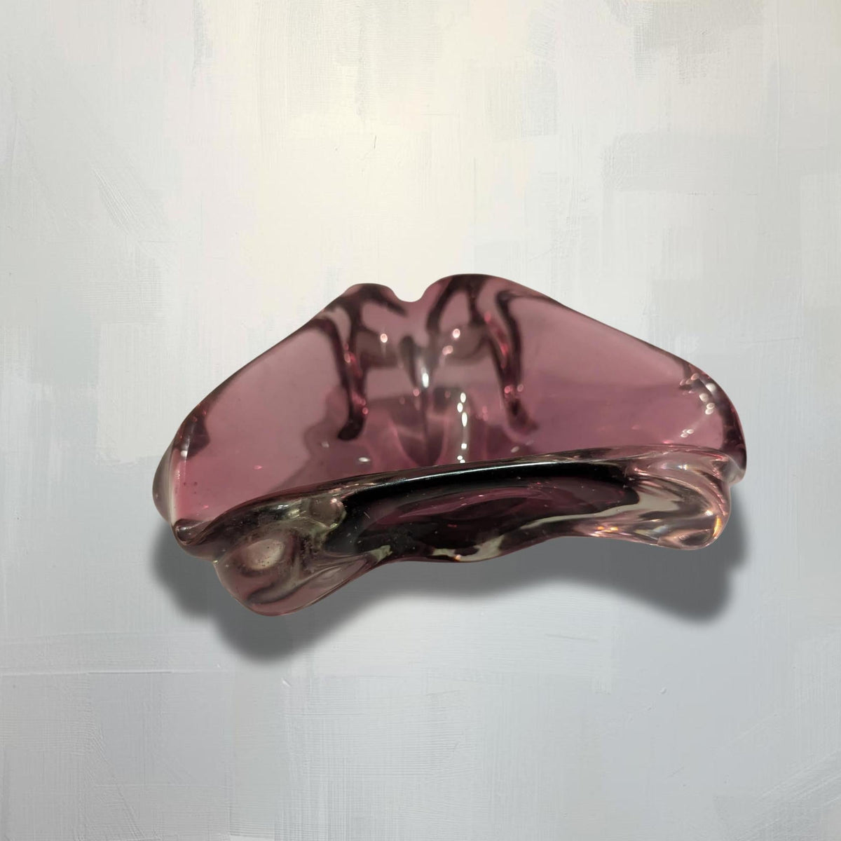 Lavender Murano Bowl Mid-Century Vintage Purple Art Glass Collection Piece from Italy - The Relic Detail