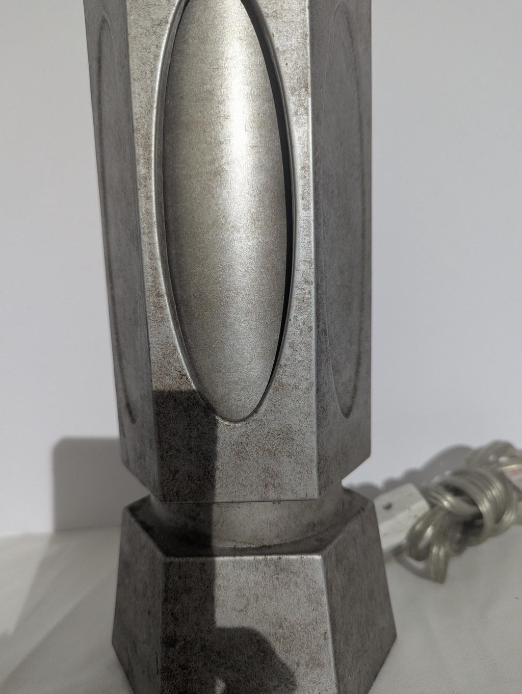 Silver-Tone Geometric Metal Table Lamp - The Relic Detail