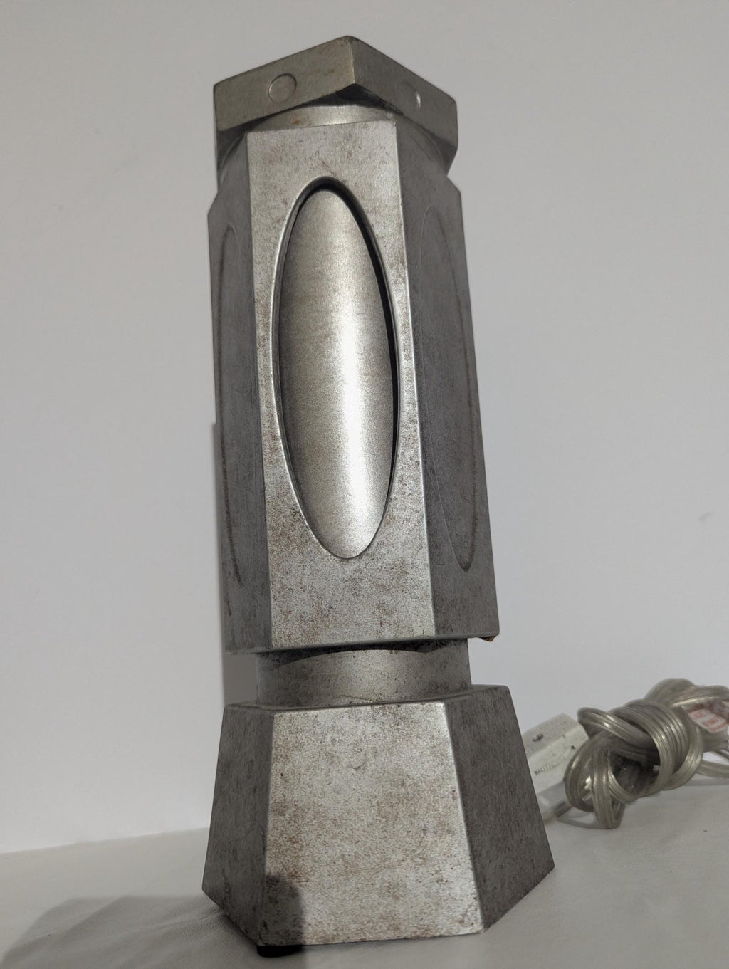 Silver-Tone Geometric Metal Table Lamp - The Relic Detail