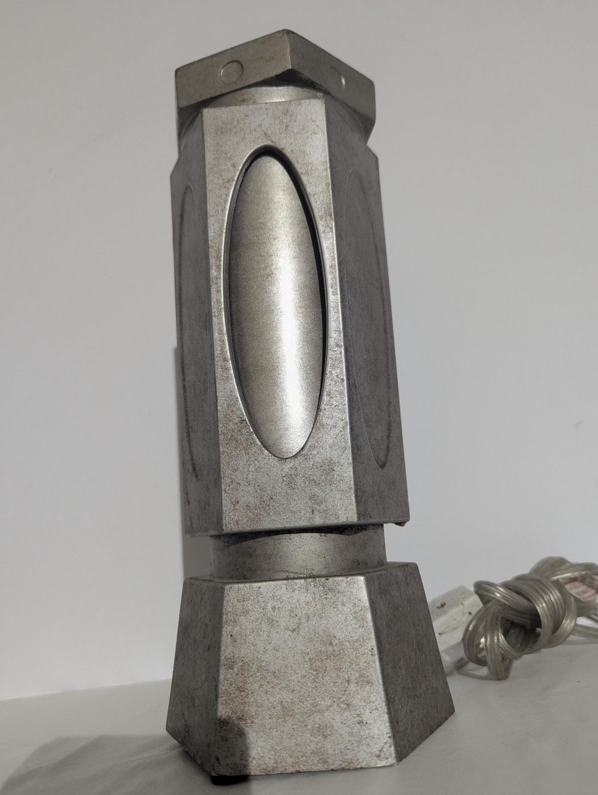 Silver-Tone Geometric Metal Table Lamp - The Relic Detail