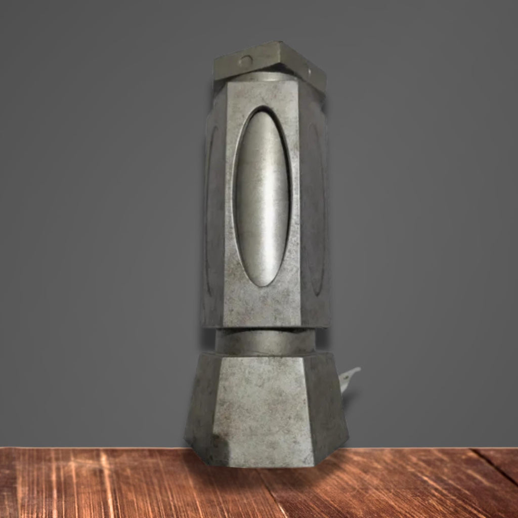 Silver-Tone Geometric Metal Table Lamp - The Relic Detail