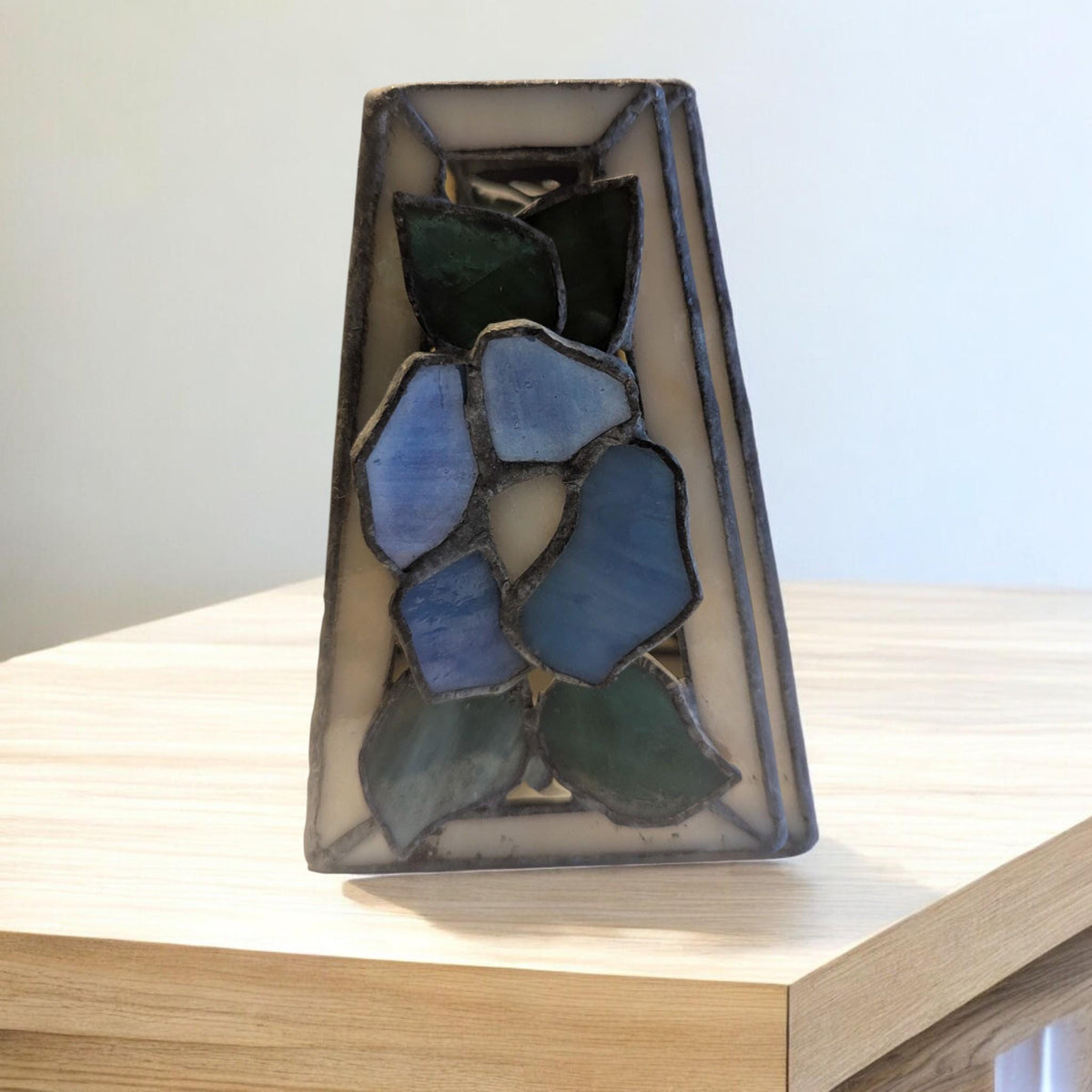 Small Floral Stained Glass Lamp Shade, 6 x 4 in. - The Relic Detail